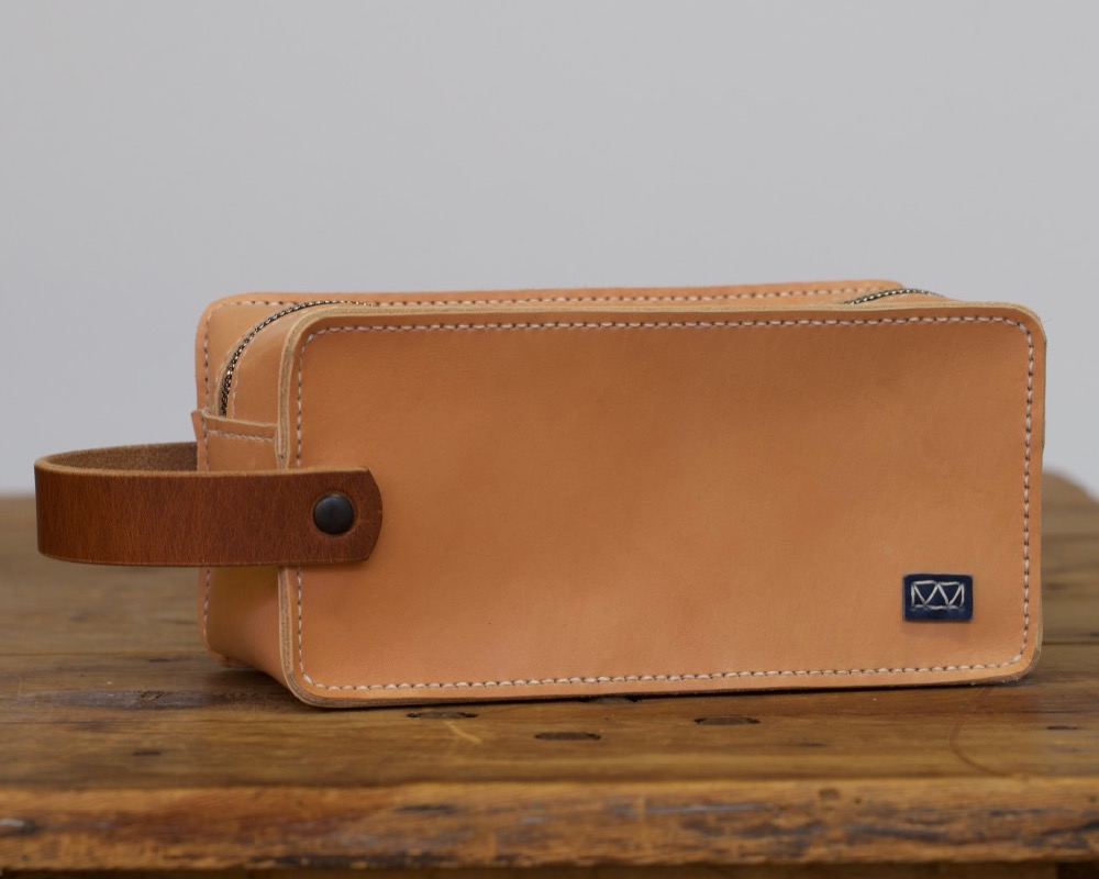 Handcrafted Vegetable Tanned Leather Dopp Kit